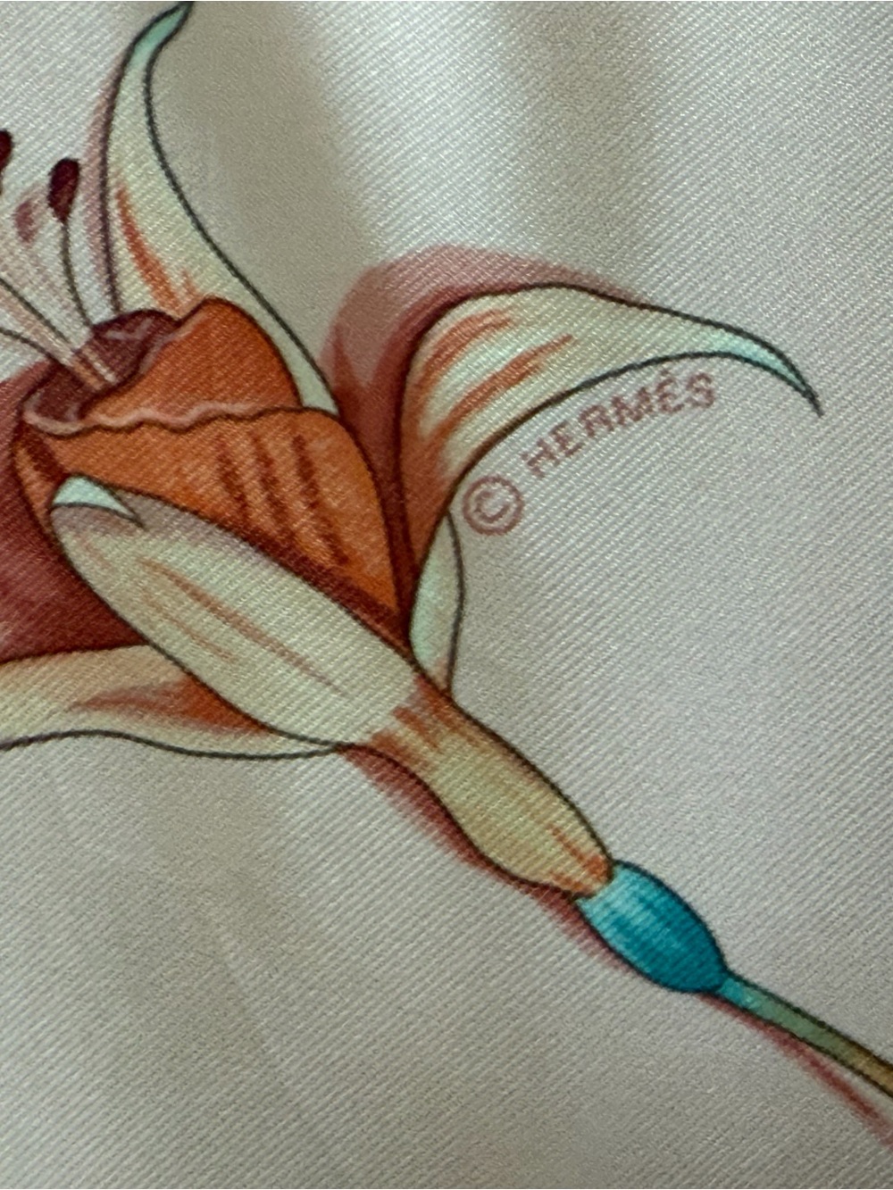 Hermes Fleurs De Fuchsia Silk Scarf. - Picture 9 of 16